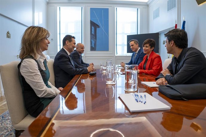 Archivo - La ministra de Vivienda y Agenda Urbana, Isabel Rodríguez, se reúne con la Asociación de Promotores Constructores de España (APCE), la Asociación Promotores Immobiliarios de Madrid (Asprima) y el APCE Cataluña. En Madrid, a 1 de febrero de 202