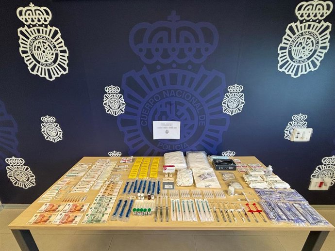 Efectos incautados en la clínica clandestina