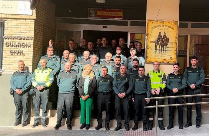 La subdelegada del Gobierno en Huelva, María José Rico, en su visita a la Comandancia de la Guardia Civil en Huelva.