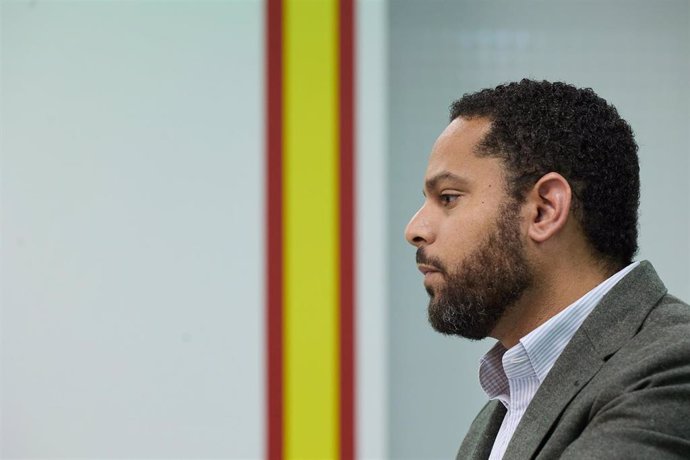 El secretario general de Vox, Ignacio Garriga, durante una rueda de prensa tras la reunión del Comité de Acción Política de Vox, en la sede Nacional de VOX, a 29 de enero de 2024, en Madrid (España). 