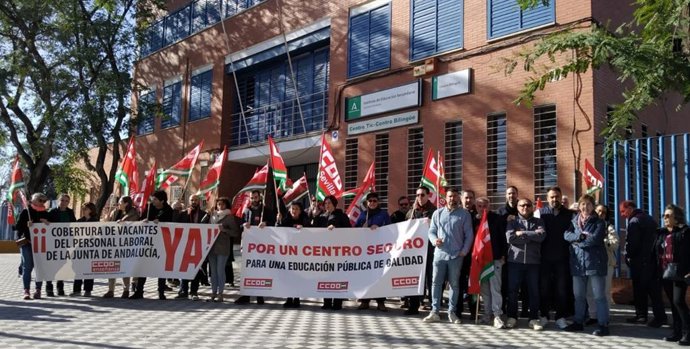 Protesta sindical en el IES Gonzalo Nazareno de Dos Hermanas