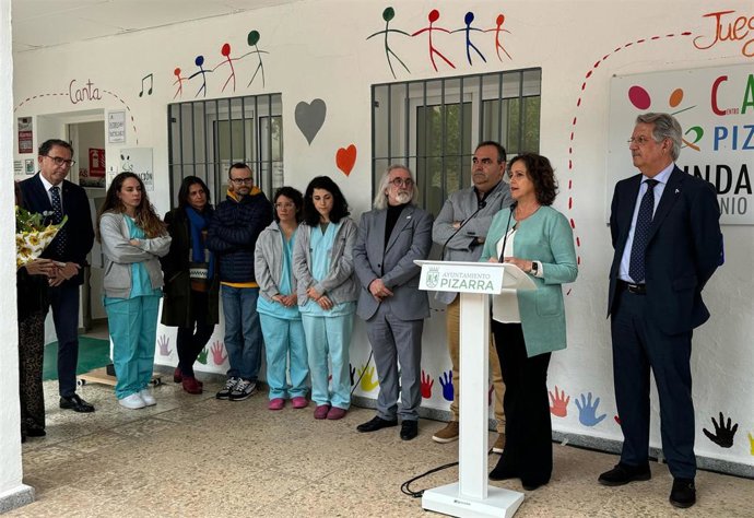 La consejera de Salud y Consumo, Catalina Garcia, en Pizarra