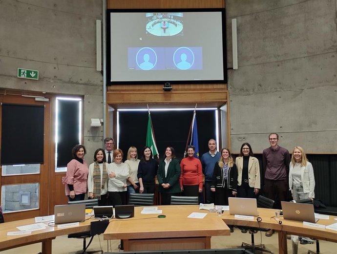 Foto de familia de los socios del proyecto BBioNets, que se ha presentado en Irlanda.