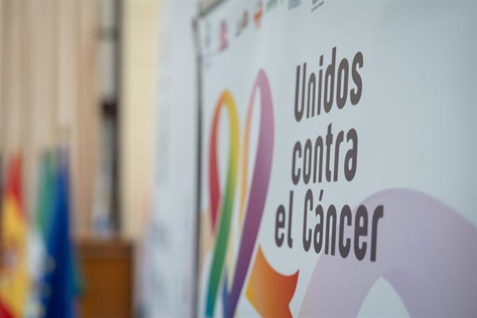 Málaga se suma a la conmemoración del Día Mundial contra el Cáncer