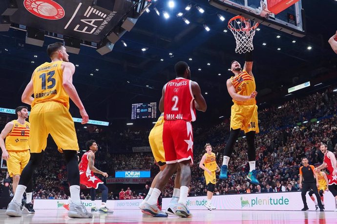 Willy Hernangomez of FC Barcelona during the Turkish Airlines EuroLeague basketball match between EA7 Emporio Armani Milano and FC Barcelona on January 26, 2024 at the Mediolanum Forum in Milan, Italy - Photo Savino Paolella / LiveMedia / DPPI