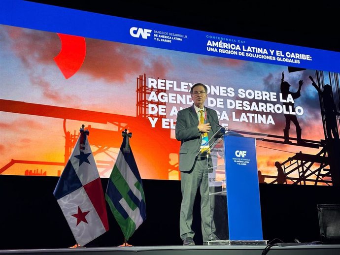 El vicepresidente del Banco Mundial para la región de América Latina y el Caribe, Carlos Felipe Jaramillo