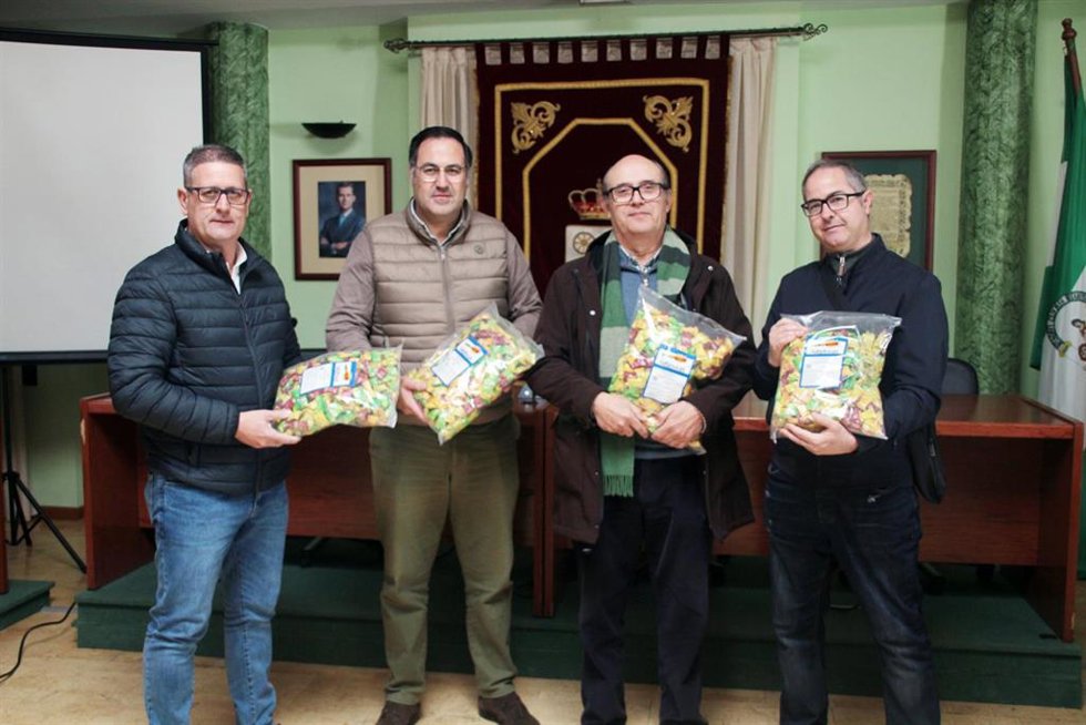 El Cuervo destina a África los caramelos sobrantes de su Cabalgata de Reyes