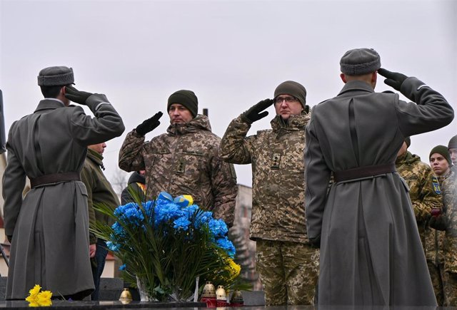 Ceremonia por los caídos ucranianos en la guerra con Rusia.