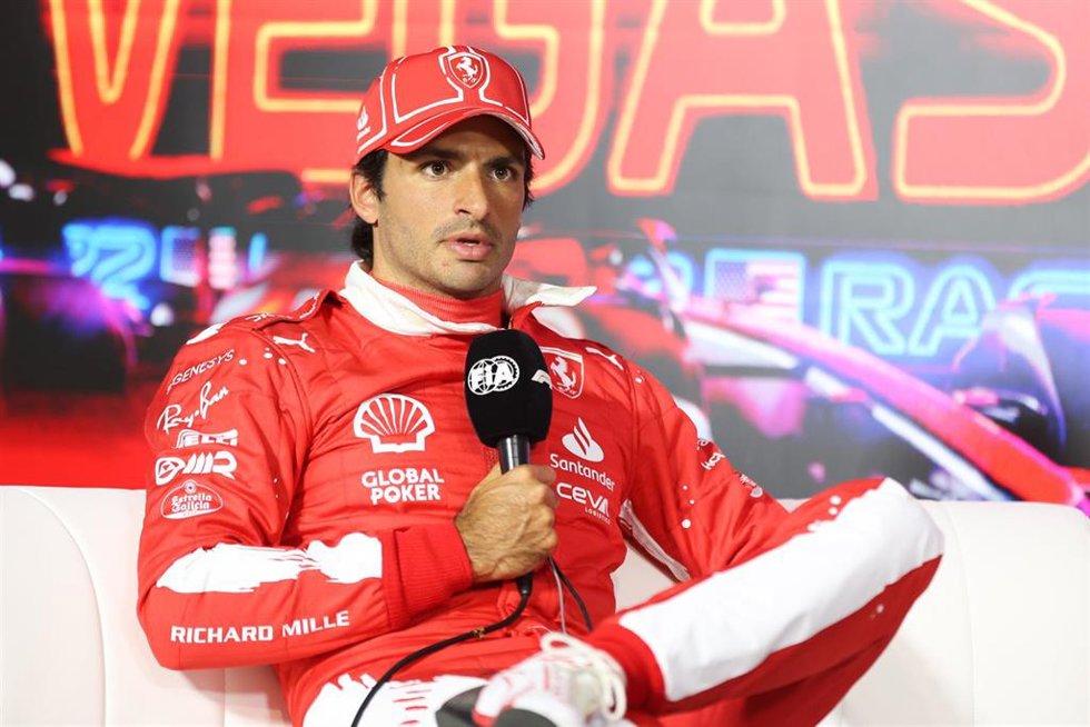 Archivo - SAINZ Carlos (spa), Scuderia Ferrari SF-23, portrait press conference during the 2023 Formula 1 Heineken Silver Las Vegas Grand Prix, 21th round of the 2023 Formula One World Championship from November 17 to 19, 2023 on the Las Vegas Strip Cir