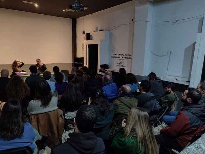 El eurodiputado Miguel Urbán presenta en Sevilla 'Trumpismos', un ensayo sobre la extrema derecha internacional