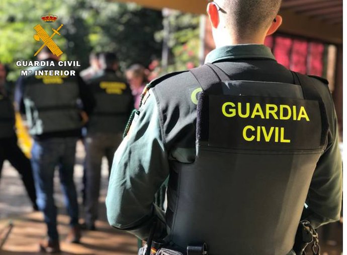 Agentes de la Guardia Civil.