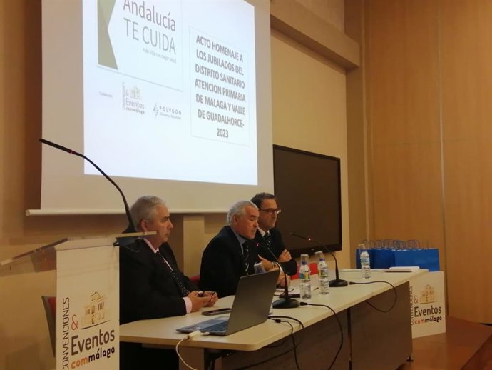 Un momento de la celebración del acto de homenaje a los profesionales jubilados del Distrito Sanitario Guadalhorce.
