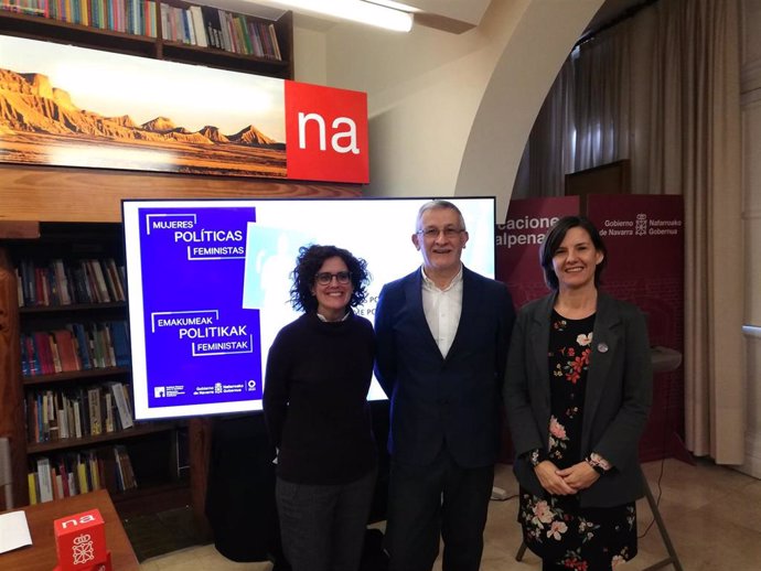Félix Taberna, vicepresidente primero del Gobierno de Navarra, y Patricia Abad, directora gerente del INAI, en la presentación del nuevo Foro de Mujeres Políticas.