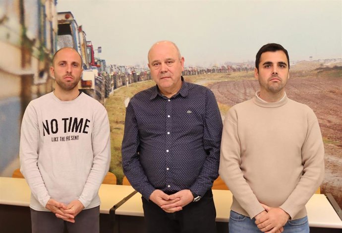 Eduardo Hoces, Óscar Salazar y Néstor Alcolea, representantes de ARAG-ASAJA,UPA Rioja y UAGR-COAG