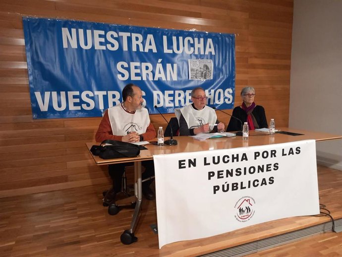 Pensionistas reiteran que el "sistema es sostenible", critican los planes privados y la brecha entre hombres y mujeres