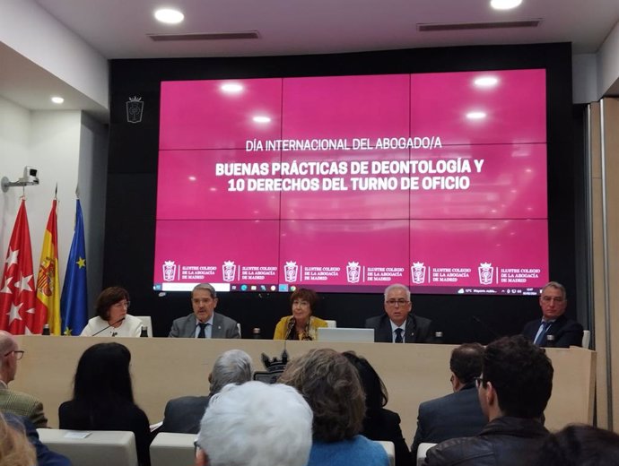 Presentación de la I Guía de Deontología para el Turno de Oficio