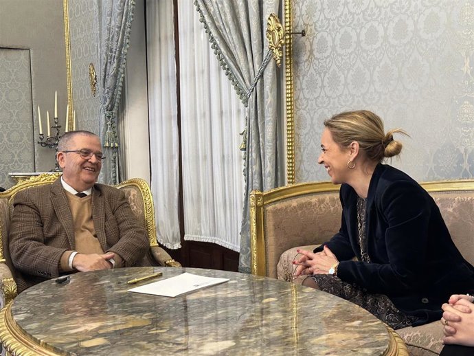 Almudena Martínez con el Centro de Atención Temprana 'Bajo Guadalquivir'.
