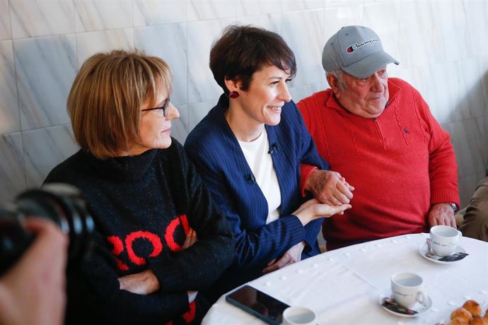 Chorente, Sarria, Lugo. La candidata del BNG a la Presidencia de la Xunta de Galicia, Ana Pontón, comienza la campaña electoral en su casa familiar y natal de la aldea de Chorente, en Sarria, Lugo.