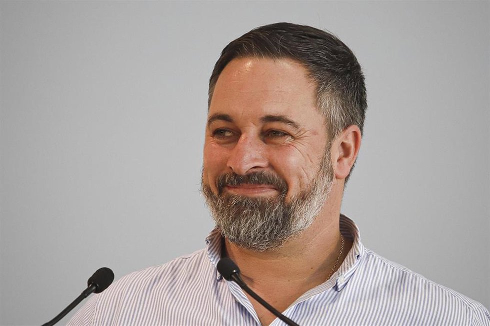 Archivo - El presidente de Vox, Santiago Abascal, interviene durante un acto público de precampaña, en el Auditorio Palacio de Congresos Mar de Vigo, a 28 de enero de 2024, en Vigo, Pontevedra, Galicia (España). 