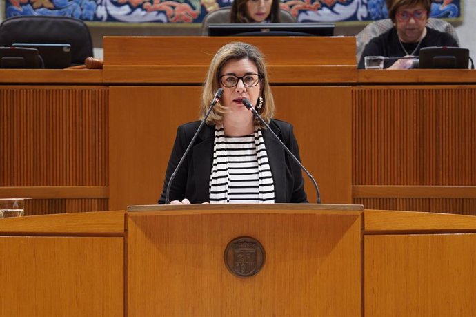 La consejera de Educación, Ciencia y Universidades del Gobierno de Aragón, Claudia Pérez Forniés.
