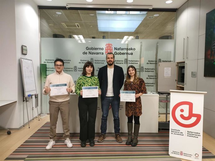 De izda. A dcha.: Guillermo Bergantiños, Helena Aguirre, Txema Burgaleta y Edurne Sánchez.