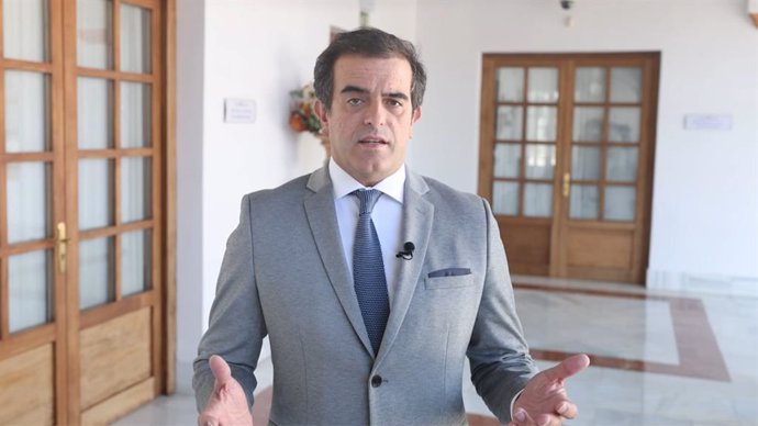 El diputado del grupo vox en el Parlamento de Andalucía por Málaga y portavoz de esta formación en la Comisión de Cultura, Turismo y Deporte, Antonio Sevilla.