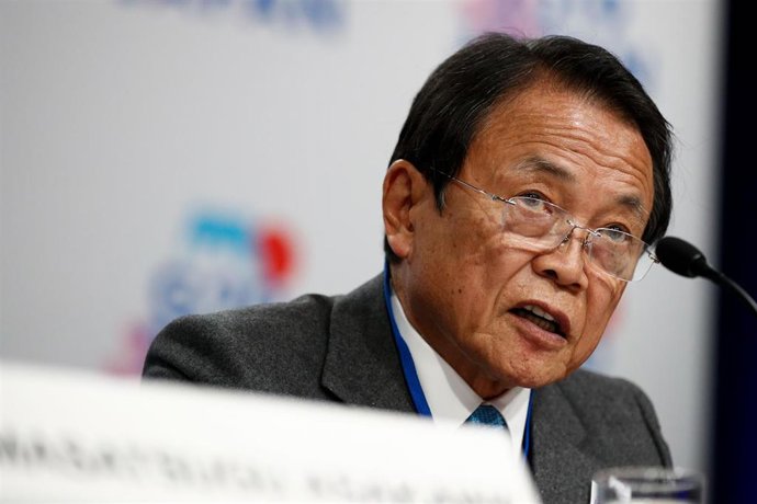 Archivo - El ex primer ministro de Japón, Taro Aso