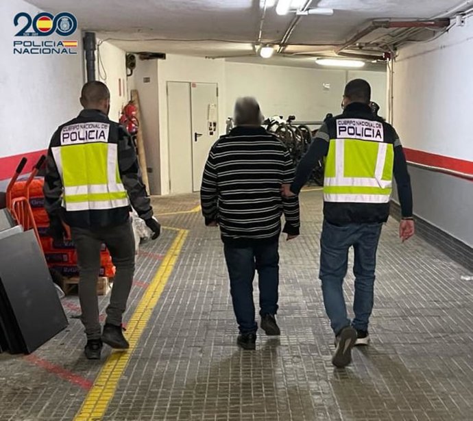 Detenido un hombre por tenencia y distribución de cerca de 10.000 fotos y videos pedófilos en Palma