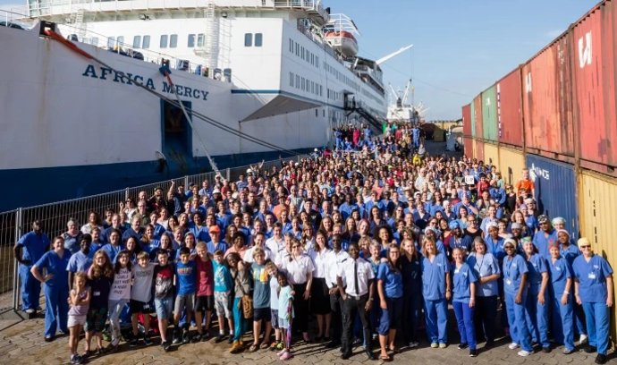 Tripulación del hospital flotante 'Naves de Esperanza'
