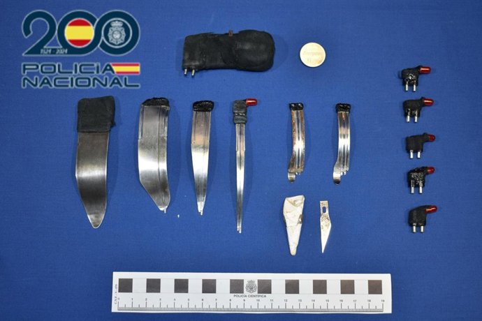 Herramientas utilizadas por el detenido para trucar las máquinas tragaperras