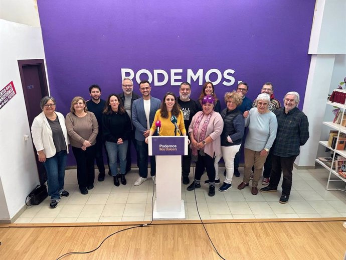 La nueva coordinadora de Podemos Baleares, Lucía Muñoz, en rueda de prensa