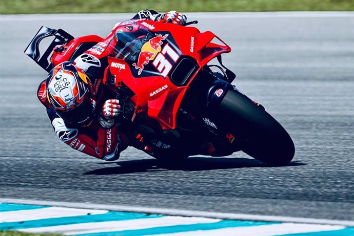 El piloto español Pedro Acosta durante una de las jornadas del Shakedown de MotoGP en Sepang