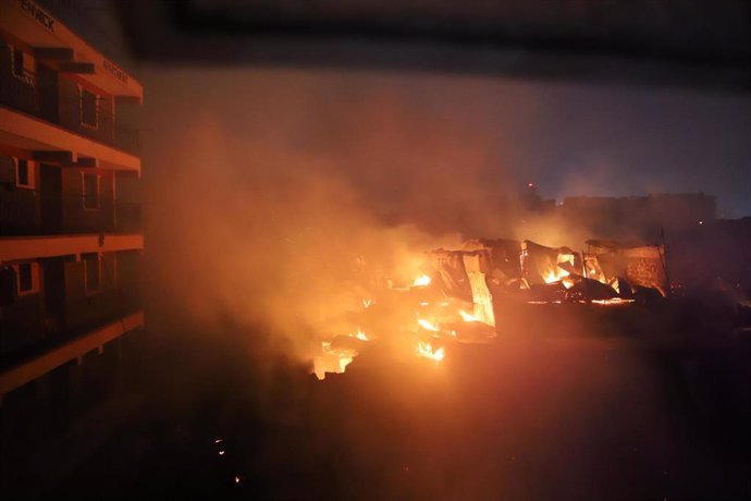 Explosión en la planta de gas licuado de Embakasi (Nairobi, Kenia) 