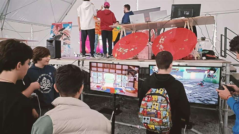 El Ayuntamiento de Almuñécar inaugura su I Salón del Manga, Videojuegos y Cultura Alternativa.