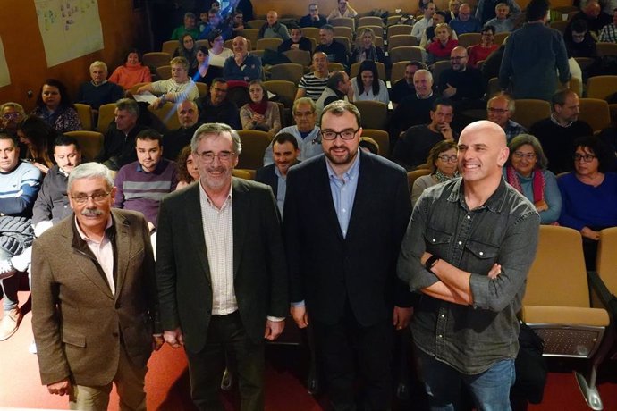Adrián Barbón en la clausura de la Escuela de Invierno del PSOE de Gijón,