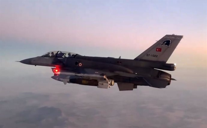 Un caza F-16 de Turquía