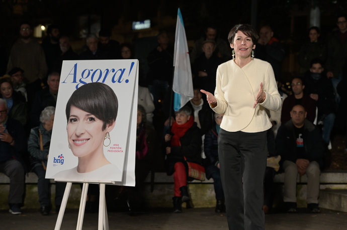 La candidata del Bloque Nacionalista Galego (BNG), durante un acto de campaña en A Coruña  