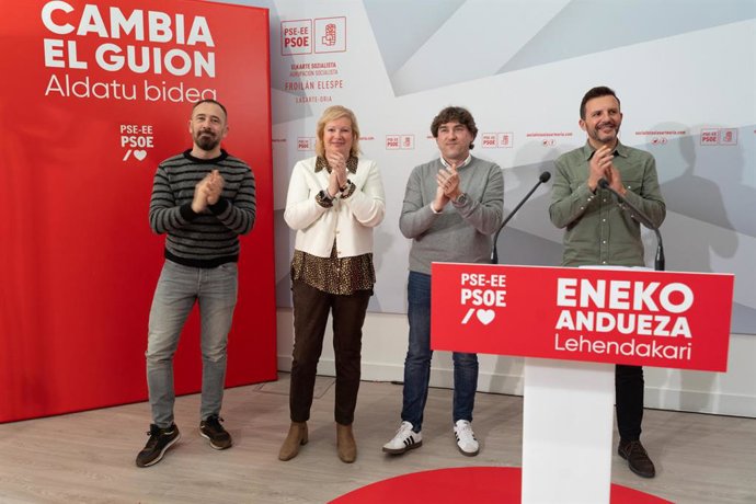 Eneko Andueza, Susana Corcuera, Agustín Valdivia y Denis Itxaso