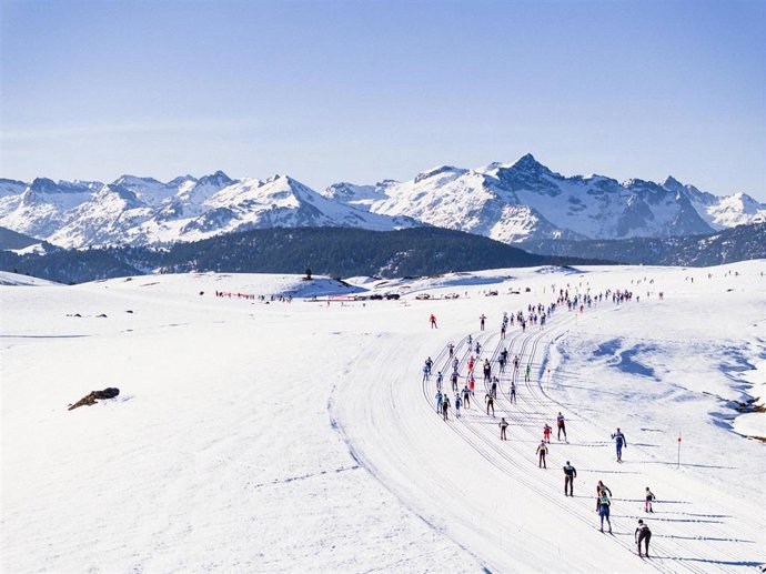 Más de 700 fondistas de entre 2 y 87 años participan en la Marxa Beret