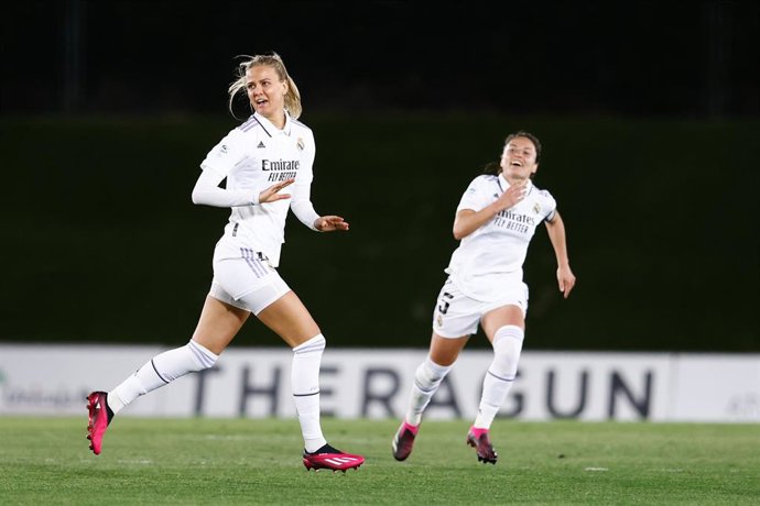 Archivo - Caroline Moller celebra un gol con el Real Madrid 
