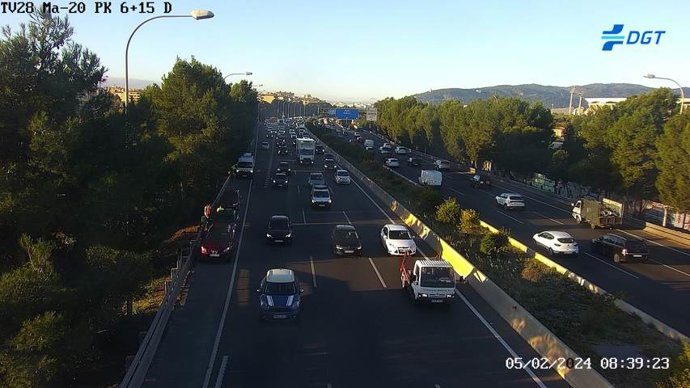 Cámara de tráfico en la Ma-20 este lunes por la mañana.