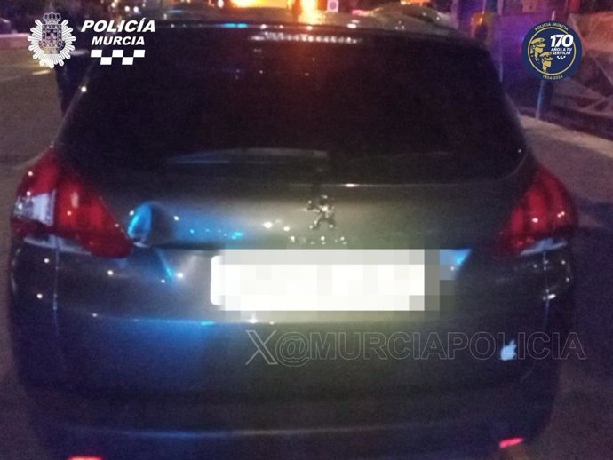 Imagen del vehículo en el que viajaba el detenido