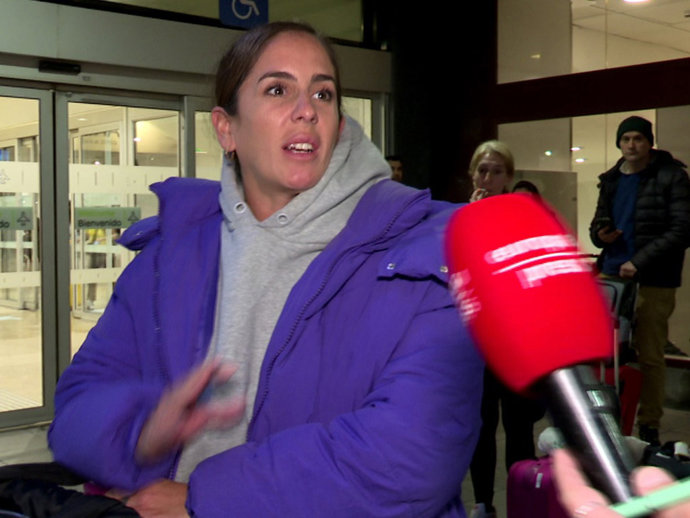 Anabel Pantoja, a su llegada a Madrid tras varios días en Roma