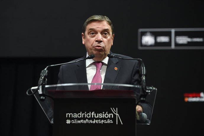 El ministro de Agricultura, Pesca y Alimentación, Luis Planas, interviene durante su visita a la XXII edición de Madrid Fusión, en IFEMA Madrid, a 30 de enero de 2024, en Madrid (España)