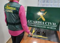 Investigadas cuatro personas en San Javier (Murcia) por simular el robo de dos teléfonos móviles