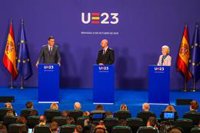 Sánchez y Von der Leyen pedirán el jueves en Mauritania más cooperación frente a la migración irregular hacia Canarias