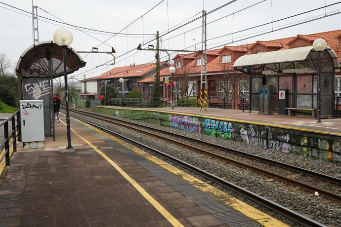 La estación de tren de Boo de Piélagos, donde ocurrieron los hechos, a 4 de febrero de 2024, en Boo de Piélagos, Cantabria (España).  