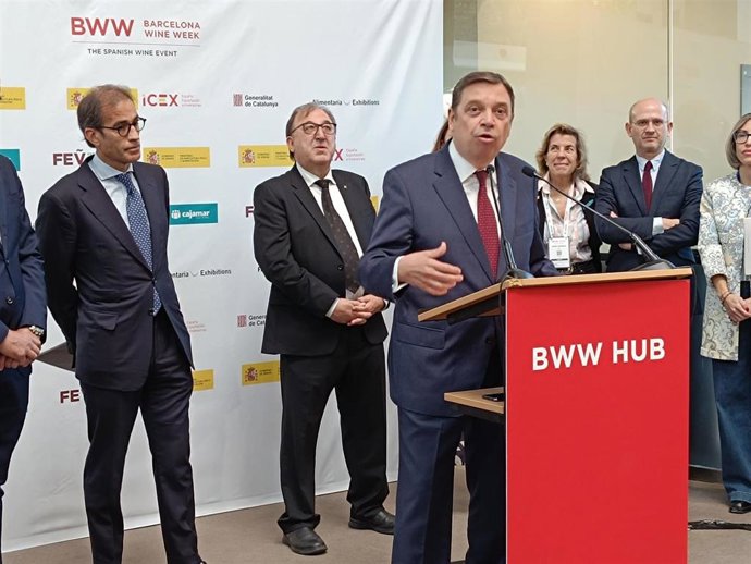 El ministro de Agricultura, Pesca y Alimentación, Luis Planas, durante su intervención.