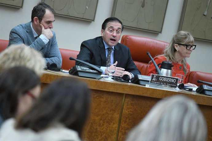 El ministro de Asuntos Exteriores, Unión Europea y Cooperación, José Manuel Albares, comparece ante la Comisión de Cooperación Internacional del Congreso de los Diputados