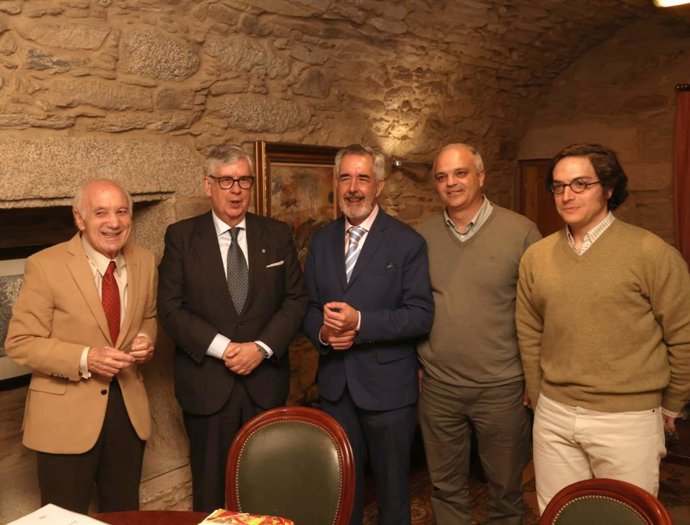 Reunión del candidato de Vox a la Xunta con representantes de la patronal.